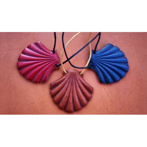 Colgante Concha de Cuero