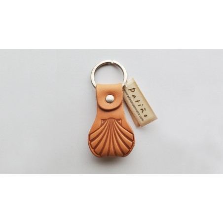 Llavero Concha Grabada